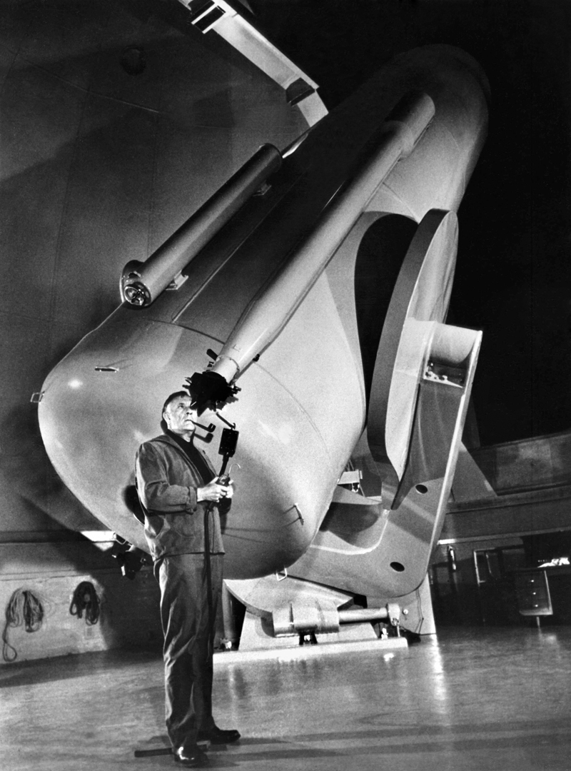 <p>To the enthralment of students enrolled in Unisa&rsquo;s recently implemented astronomy courses, American astronomer Edwin Hubble publishes proof that entire galaxies exist beyond our own.</p>